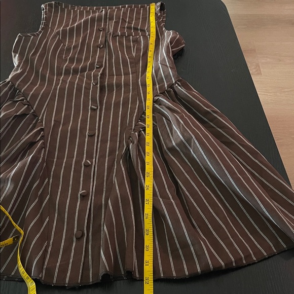 Button-Front Dress - Picture 5 of 6